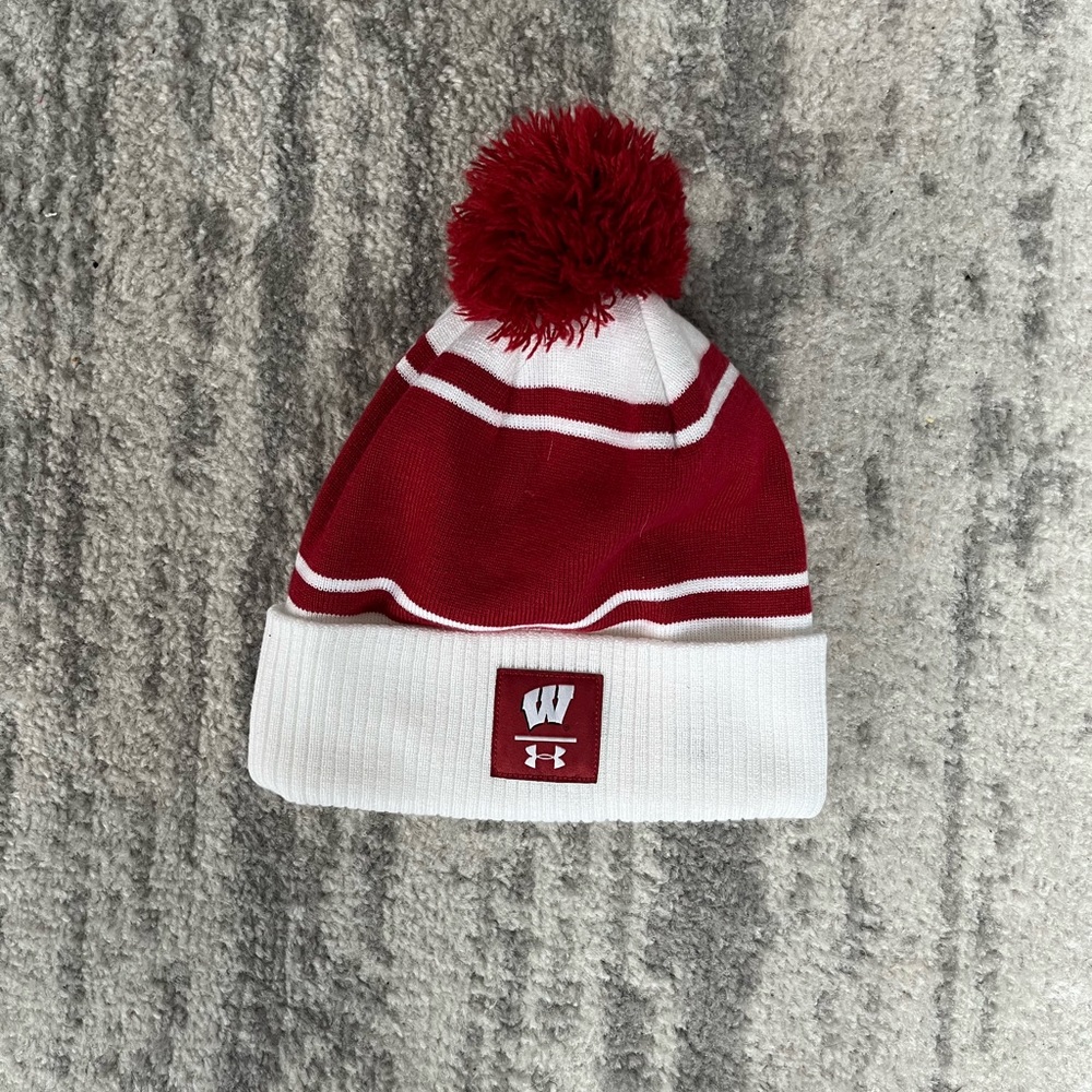 Wisconsin Badgers Under Armour Hat. Worn once. Great condition.